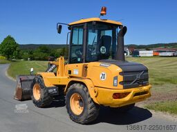 VOLVO L 30 G Radlader / Schaufel + Gabel / hydr. SW