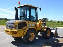 VOLVO L 30 G Radlader / Schaufel + Gabel / hydr. SW