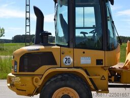 VOLVO L 30 G Radlader / Schaufel + Gabel / hydr. SW