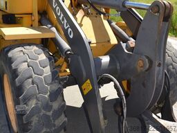 VOLVO L 30 G Radlader / Schaufel + Gabel / hydr. SW