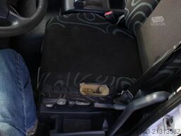 Iveco Eurocargo 140E + CARRIER + MANUAL + ATP!!  LIFT...