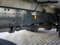 Iveco Eurocargo 140E + CARRIER + MANUAL + ATP!!  LIFT...