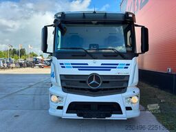 Mercedes-Benz Antos 2532 6x2*4 MITSUBISHI TU85SA / BOX L=8539 mm