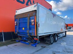 Mercedes-Benz Antos 2532 6x2*4 MITSUBISHI TU85SA / BOX L=8539 mm