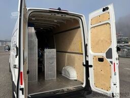 MAN TGE 3.140 KASTEN HOCH MITTEL