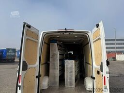 MAN TGE 3.140 KASTEN HOCH MITTEL