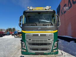 Volvo FH 16 650 6x4 RETARDER / TANDEM AXLE LIFT / BOX...