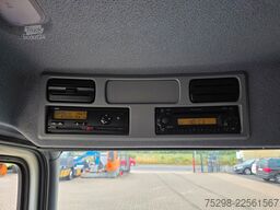 MERCEDES-BENZ Atego 818 | 3 Sitzen | Ladebordwand