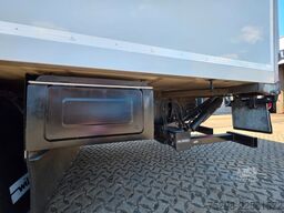 MERCEDES-BENZ Antos 1830 | Triple Verdampfer | Ladebordwand