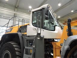 LIEBHERR L566 Xpower