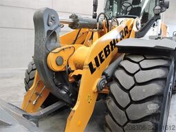 LIEBHERR L566 Xpower