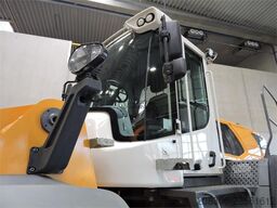 LIEBHERR L566 Xpower