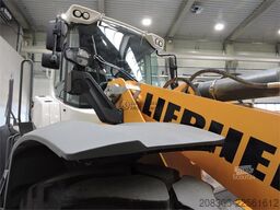 LIEBHERR L566 Xpower