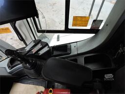 LIEBHERR L566 Xpower