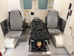MERCEDES-BENZ Sprinter 519 Rettungswagen Ferno-Trage 1.Hand