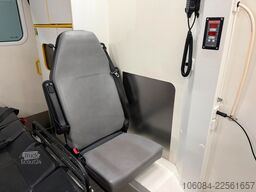 MERCEDES-BENZ Sprinter 519 Rettungswagen Ferno-Trage 1.Hand