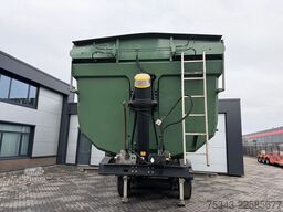 Schwarzmüller K-SERIE SK | 2015 | ALU Top covers | Isolated |...