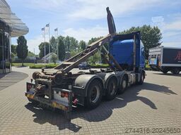 SCANIA R560
