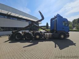 SCANIA R560