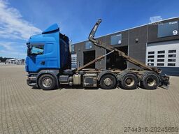 SCANIA R560