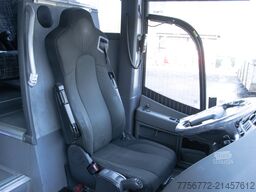 Volvo 9500