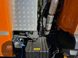 DAF XB 210 Kehrmaschine wie neu Brock VS4 Kehraufbau