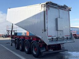 CMT 4 axle Tipper / Alukastenmulde Kipper 52m3