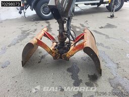 Mercedes Axor 2124 Axor 4X4 8m3 Tipper HIAB 122 B-2 HIDU...