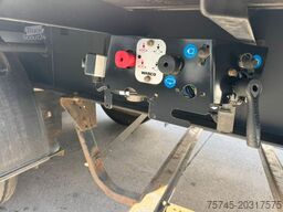 KÖGEL SN24 * * 2 X LIFTACHSE * SAF * GUT BETREIFT