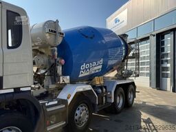 SCANIA P410 8x4 Liebherr 9m3