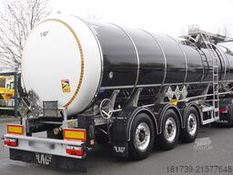 Lag O-3-ST L4BH bitumen semi-trailer / ADR