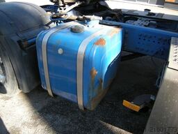 MERCEDES-BENZ AROCS 1843