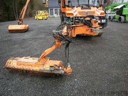 UNIMOG Unimo U400 (405/12) mit Front und Heckmähgerät