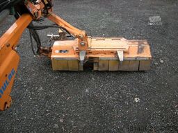 UNIMOG Unimo U400 (405/12) mit Front und Heckmähgerät