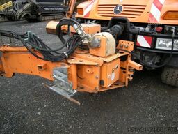 UNIMOG Unimo U400 (405/12) mit Front und Heckmähgerät