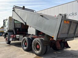Renault Kerax 300 (POMPE MANUELLE / LAMES / STEEL / MAN...