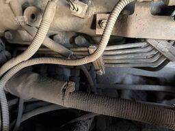 Renault Kerax 300 (POMPE MANUELLE / LAMES / STEEL / MAN...