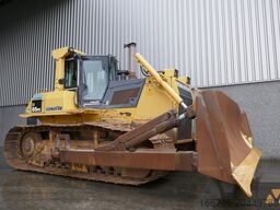 Komatsu D85PX-15
