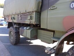 MERCEDES-BENZ Unimog MIL 2 To U 1300L  Mit Plane & Sprigel