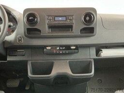 Mercedes-Benz Sprinter 215 CDI 9G DoKa Klima AHK
