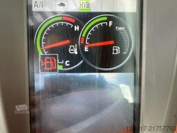 HITACHI ZX210LC-5B Hybrid Monoblock OilQuick OQ70/55 Kli