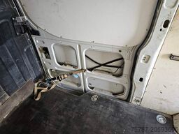 IVECO 35S16 A8 V L, mittellang & hoch, kleiner Schaden