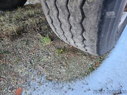 SCHMITZ CARGOBULL Tankcontainer Chassis+Tankcontainer Schwallwand