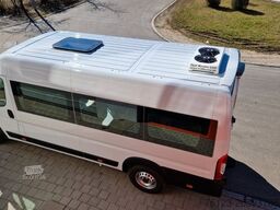 2 x Opel Movano, 3 x Fiat Ducato 18 Sitzer Jumpe