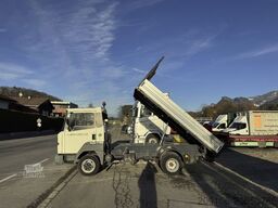 NISSAN L56 Dreiseitenkipper Original 54000 km