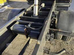 NISSAN L56 Dreiseitenkipper Original 54000 km