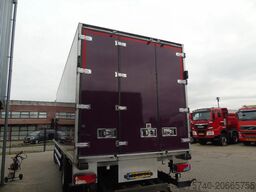 Scania P230 + CARRIER + 150.693KM!! + LIFT + EURO 5