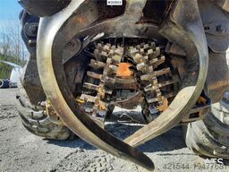 Ponsse Ergo 8W harvester w/ H6 harvesting unit, tracks an