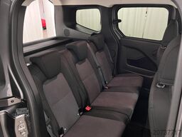 Mercedes-Benz T 180 d 7Gtr RfKam MBUX Totwi CarPlay