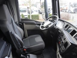 MAN TGX 26.400 / IGLOOCAR / Carrier Supra